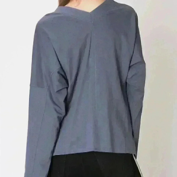 CASUAL TOP - Picture 3 of 3